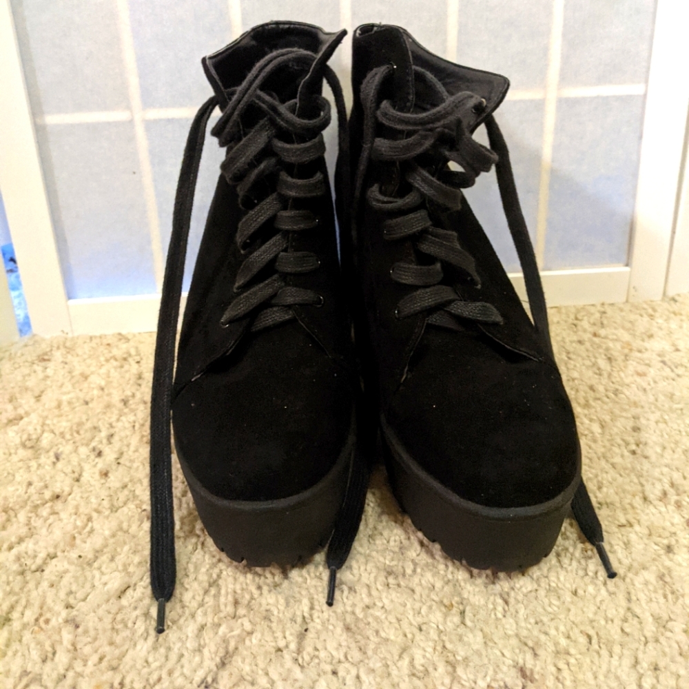 Foxy Up Suede Heeled Spanish Ankle Boots